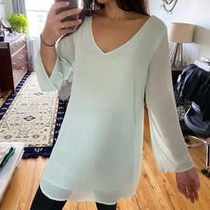 ASTR Top Shop flowy long sleeve v neck dress - Size M